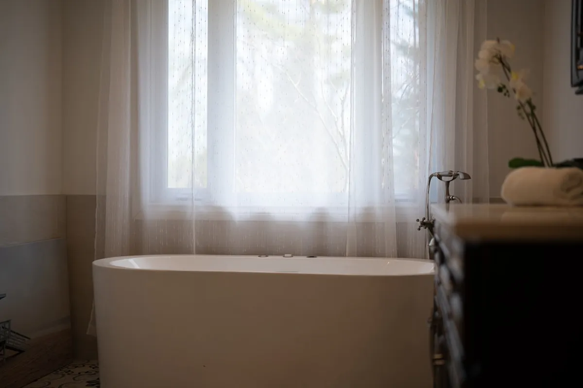 seaside serenity, bathroom